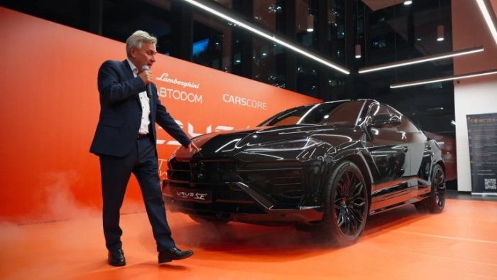 Новый Lamborghini Urus SE дебютировал в АВТОДОМ Lamborghini Москва