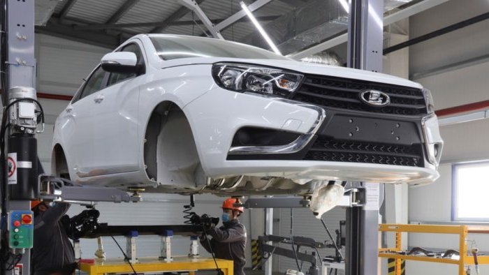 «Лады» могут начать выпускать под новым брендом — но не в России