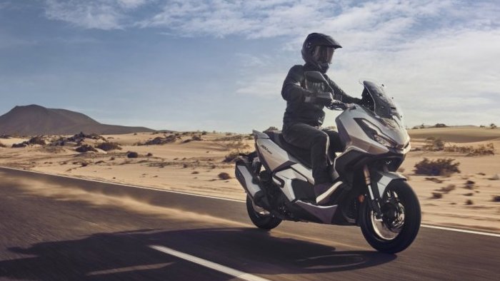 В России появятся два новых скутера Honda