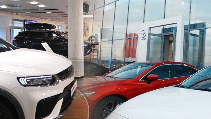За апрель в России продано больше всего новых автомобилей в этом году