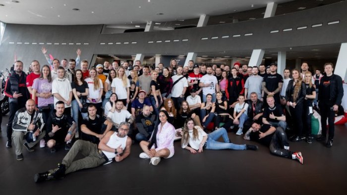 Синоптики не обманули: 24 мая АВТОДОМ Ducati совместно с Ducati Owners Club Moscow провели жаркое открытие мотосезона Ducati 2025 в Москве