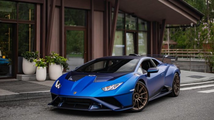 АВТОДОМ представил лимитированный автомобиль Lamborghini Huracan STO 60 years Anniversario «1 of 60» на ралли SupercarS Challenge 16