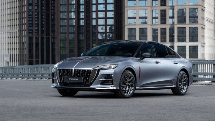 HONGQI АВТОДОМ Восток готовит летнюю премьеру 2025 года: спортивный лифтбек HONGQI H6