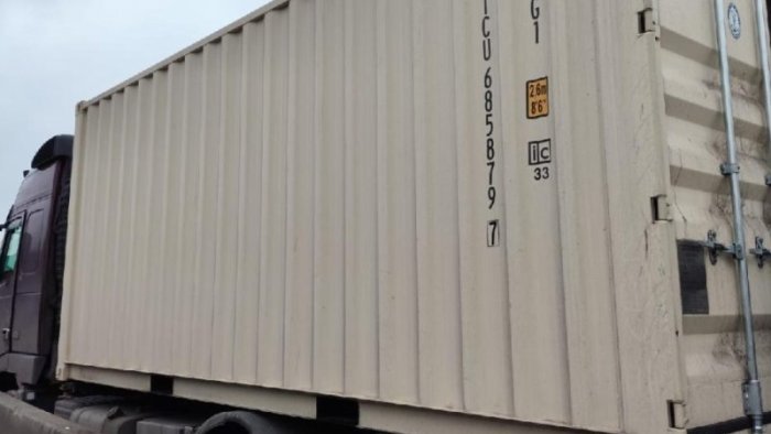 Сухогрузные контейнеры для грузоперевозок: основные типы, размеры и правила выбора